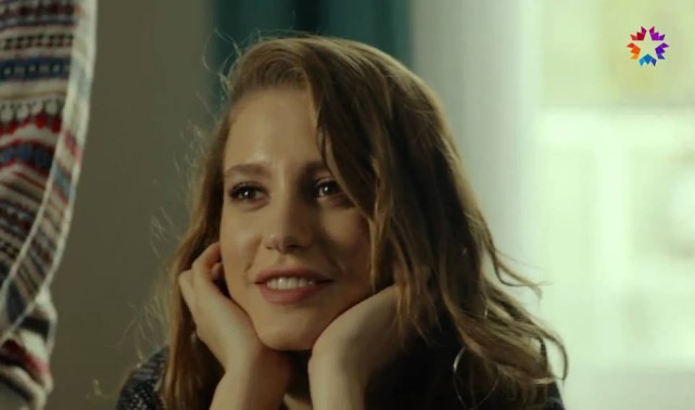 Serenay Sarıkaya Fotoğrafı