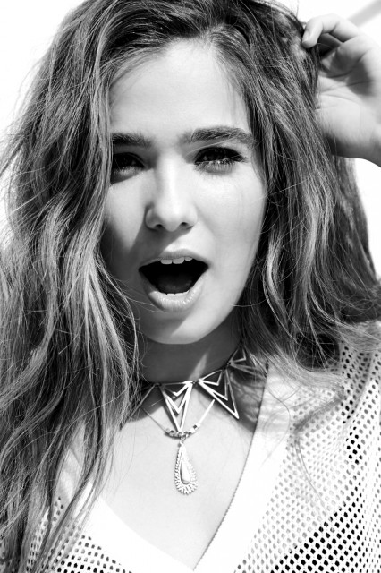 Haley Lu Richardson Fotoğrafları 29