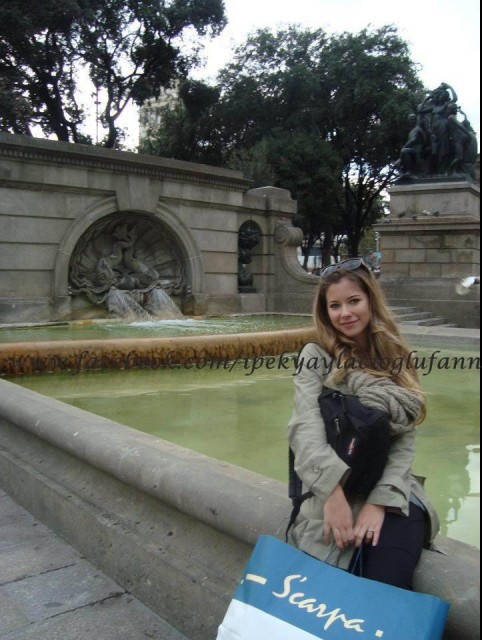 İpek Yaylacıoğlu Fotoğrafı