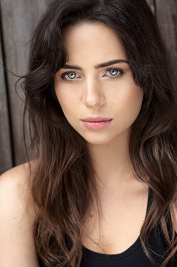 Holly Deveaux Fotoğrafları 13