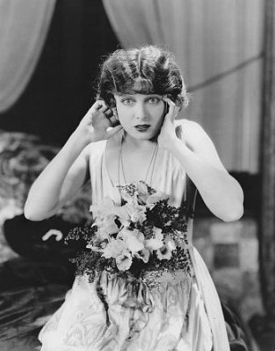 Corinne Griffith Fotoğrafları 5