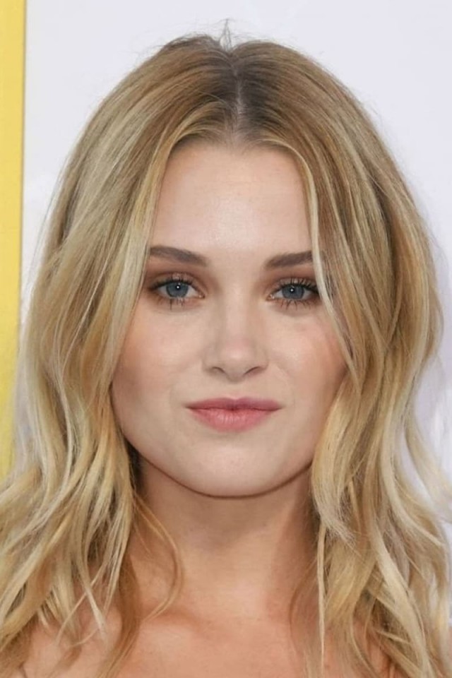 Virginia Gardner Fotoğrafları 21