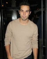 Skylar Astin Fotoğrafları 4