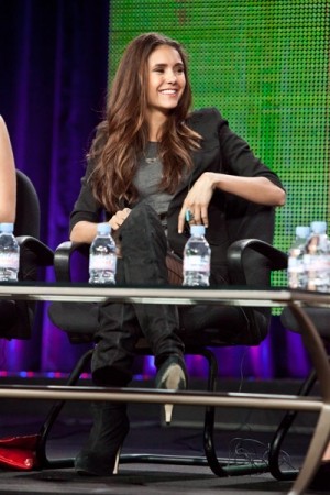 Nina Dobrev Fotoğrafı