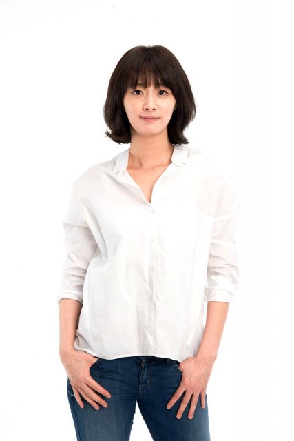 Yum Ji-young Fotoğrafı
