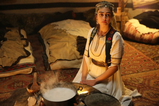 Esra Bilgiç Fotoğrafı