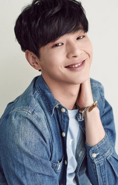 Ji Soo Fotoğrafı