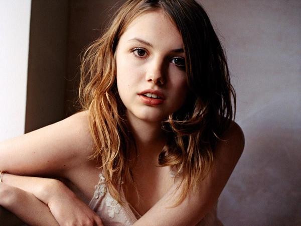Jessica Rothe Fotoğrafı