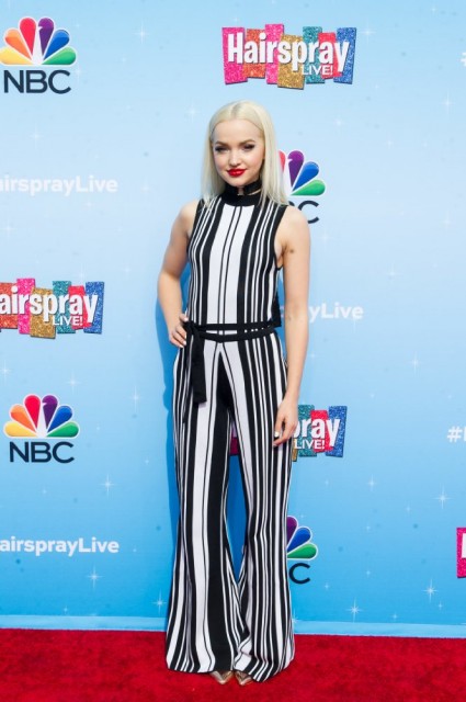 Dove Cameron Fotoğrafı
