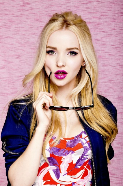 Dove Cameron Fotoğrafları 99