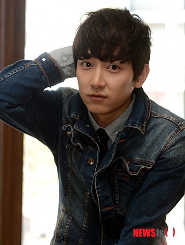 Lee Jung-hyuk Fotoğrafı
