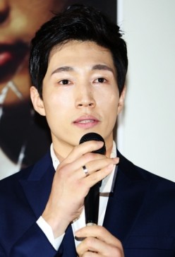 Hwang Seong-hyeon fotoğrafı