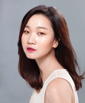 Jang Yoon-ju Fotoğrafları 10