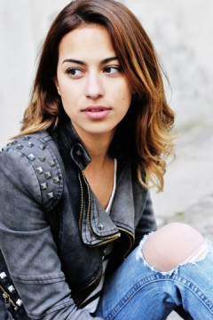 Gizem Emre Fotoğrafı