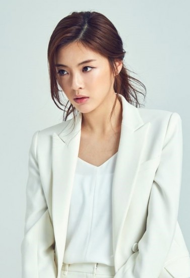 Lee Sun-bin Fotoğrafları 8