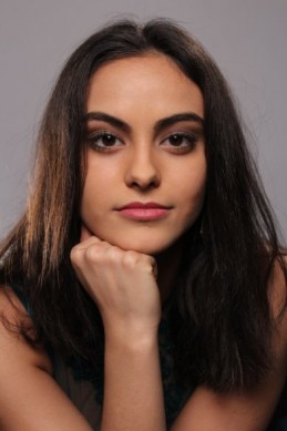 Camila Mendes Fotoğrafları 2