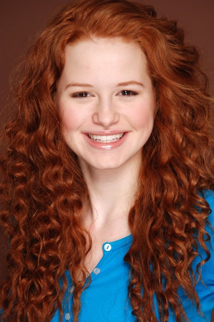 Madelaine  Petsch Fotoğrafı