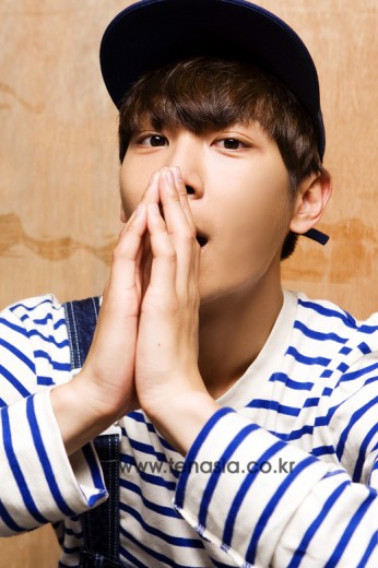 Lee Cheol-woo (i) Fotoğrafı