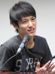 Arata  Horii Fotoğrafı