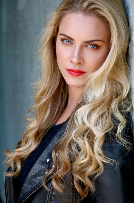 Taylor  Kalupa  Fotoğrafı