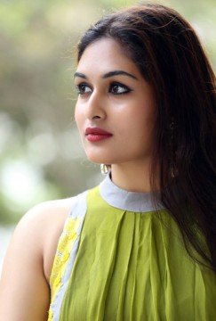 Prayaga Martin Fotoğrafı