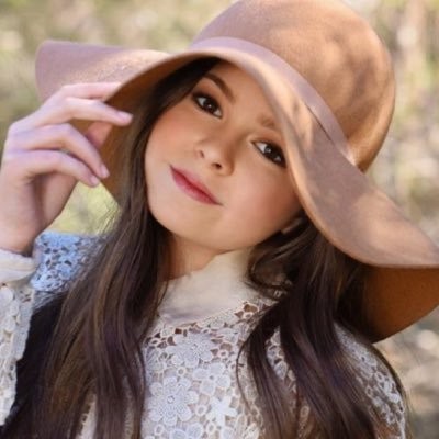 Addison Riecke Fotoğrafı