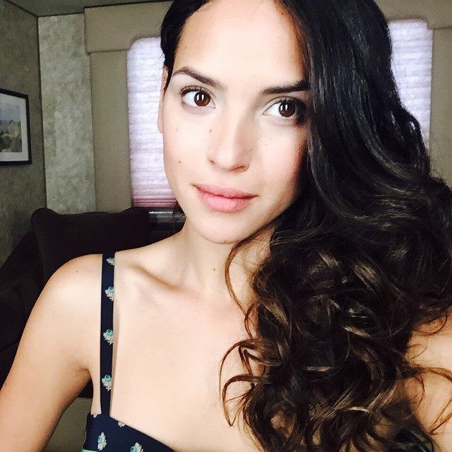 Adria Arjona Fotoğrafı