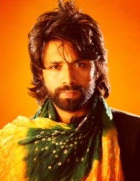 Aditya  Om fotoğrafı