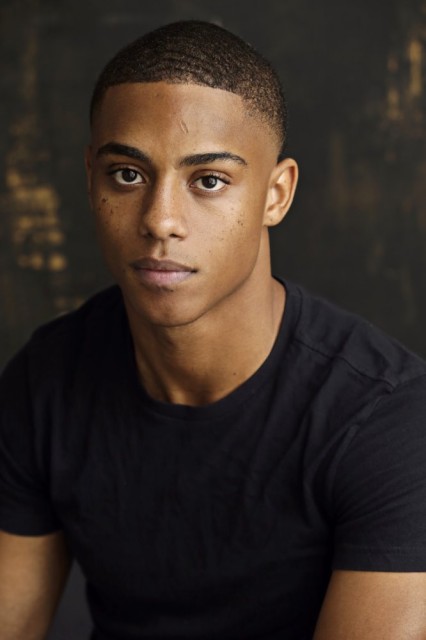 Keith  Powers  Fotoğrafları 11