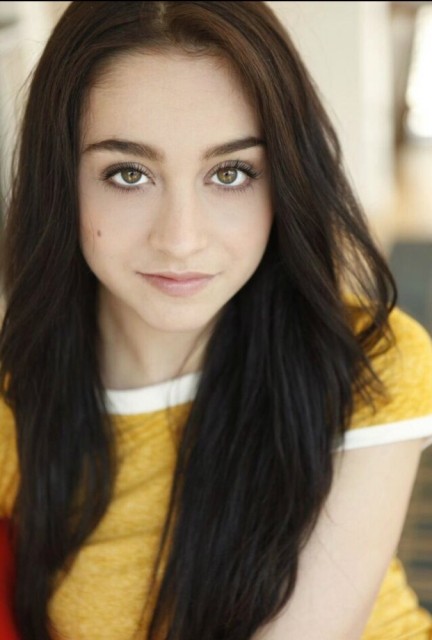 Emmy  Tanzy Fotoğrafı