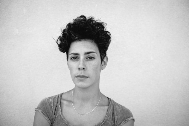 Roberta  Colindrez Fotoğrafı