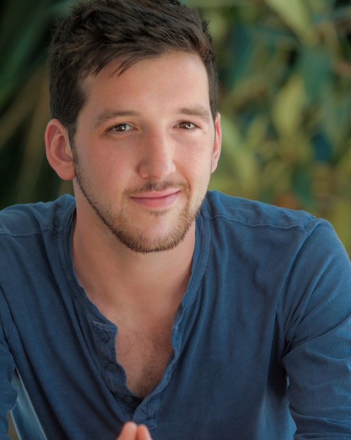 Adam  Walton Fotoğrafı