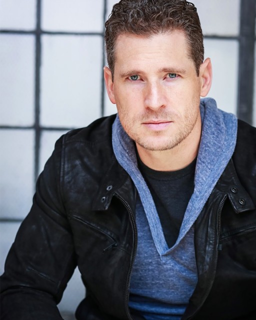 Alex  Collins Fotoğrafı