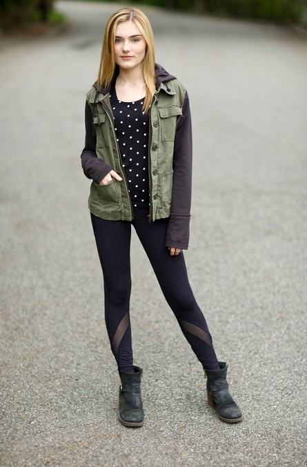 Meg Donnelly Fotoğrafı