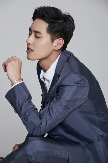 Yoon Jeong-hyuk Fotoğrafı