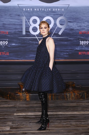 Emily Beecham Fotoğrafı