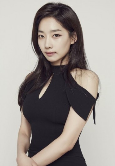 Song Yoo-Hyun Fotoğrafı
