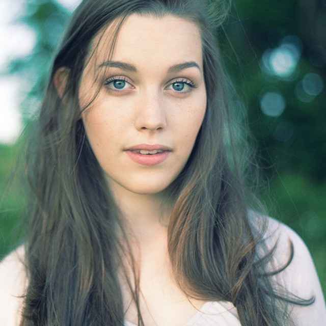 Victoria Pedretti Fotoğrafı
