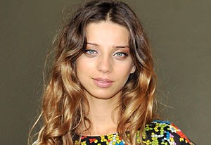 Angela Sarafyan Fotoğrafları 10