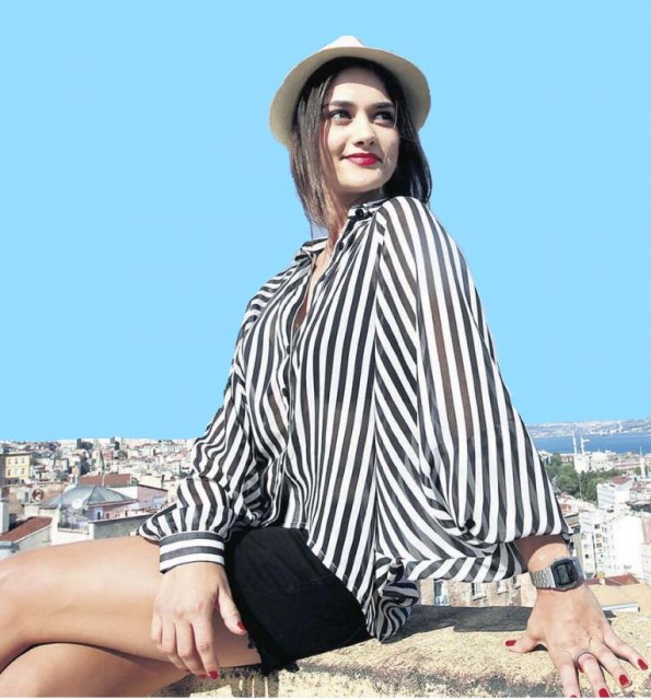 Hande Soral Fotoğrafı
