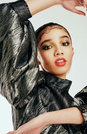 Malia Baker Fotoğrafı