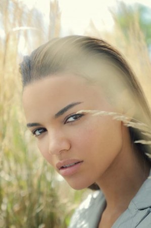 Leslie Grace Fotoğrafları 11