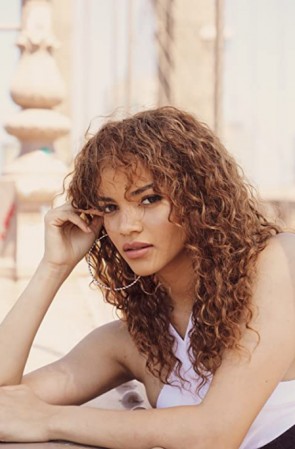 Leslie Grace Fotoğrafları 4