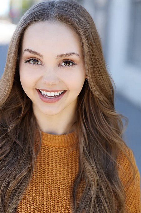 Savannah Lee May Fotoğrafı