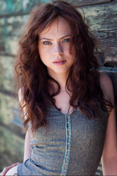 Fiona Dourif fotoğrafı