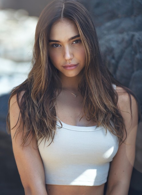 Alexis Ren Fotoğrafı