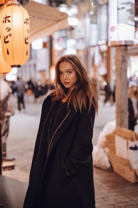 Alexis Ren Fotoğrafı