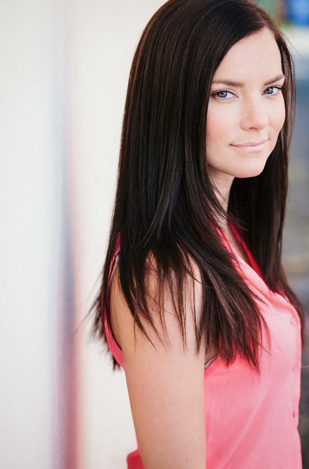 Cindy Busby Fotoğrafları 17