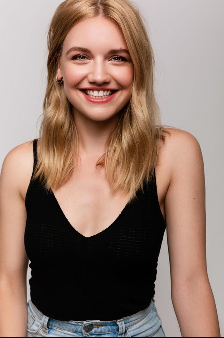 Sara Ball Fotoğrafı