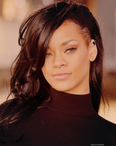 Rihanna Fotoğrafları 1027